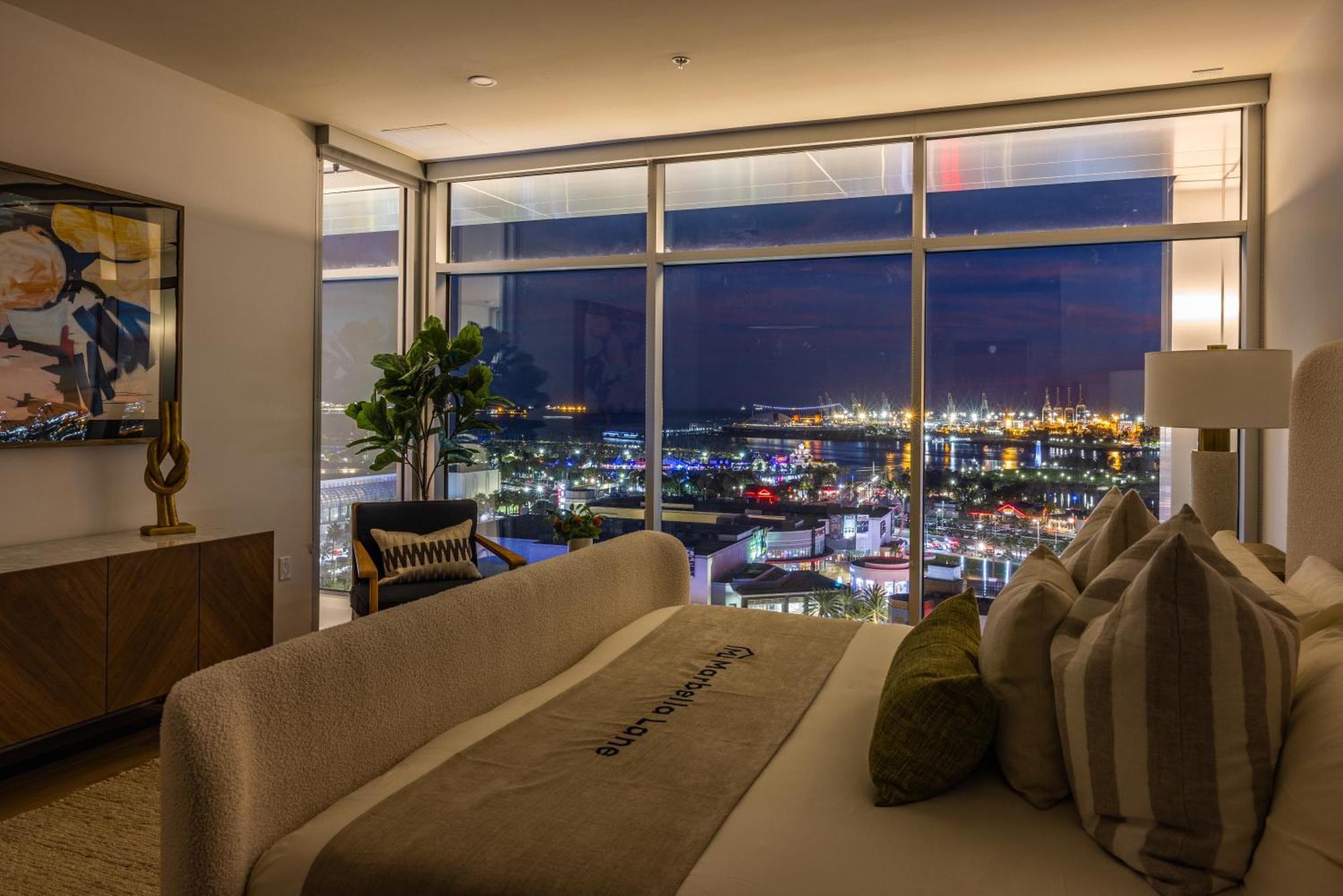@ Marbella Lane - Penthouse W/ City & Ocean Views Long Beach Exterior photo