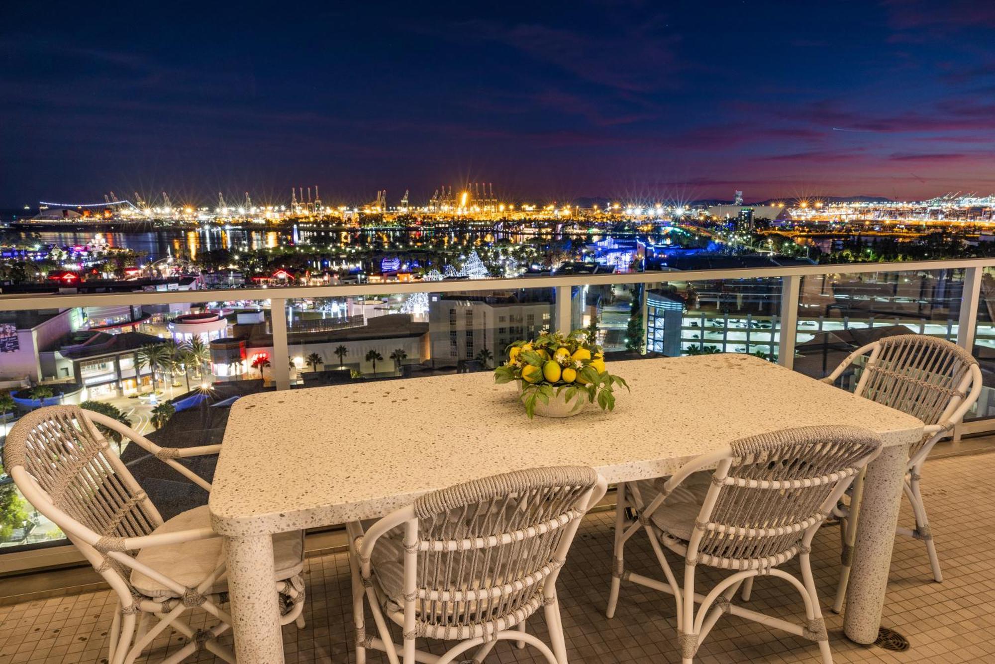 @ Marbella Lane - Penthouse W/ City & Ocean Views Long Beach Exterior photo