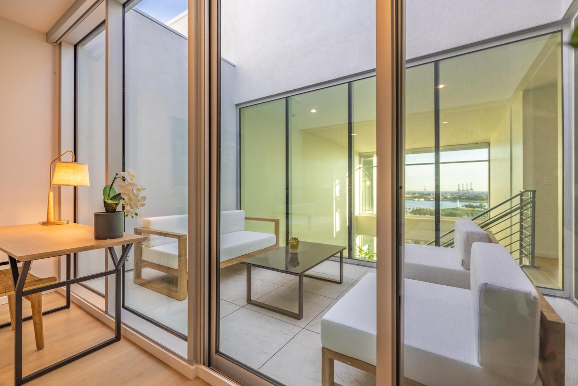 @ Marbella Lane - Penthouse W/ City & Ocean Views Long Beach Exterior photo
