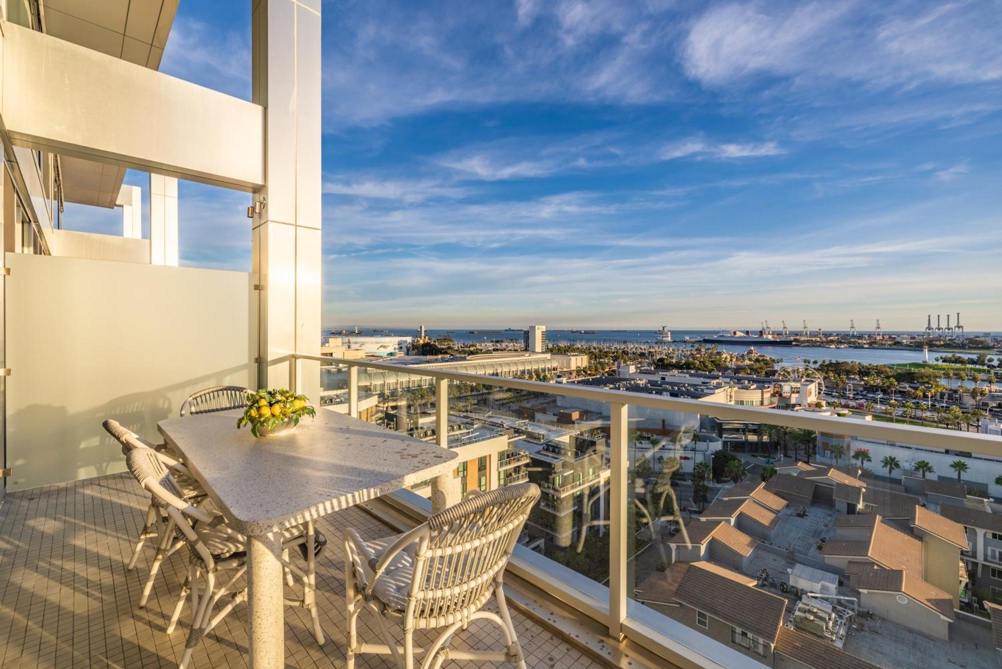 @ Marbella Lane - Penthouse W/ City & Ocean Views Long Beach Exterior photo