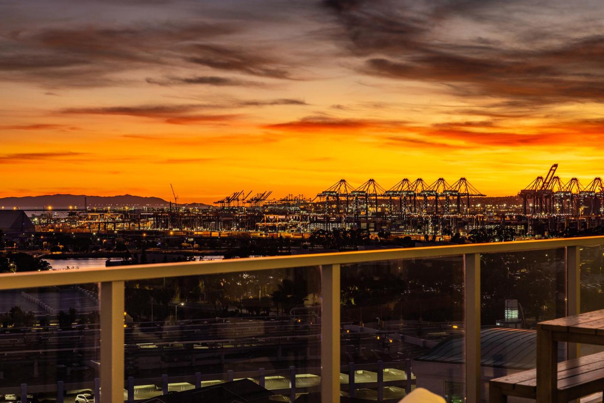 @ Marbella Lane - Penthouse W/ City & Ocean Views Long Beach Exterior photo