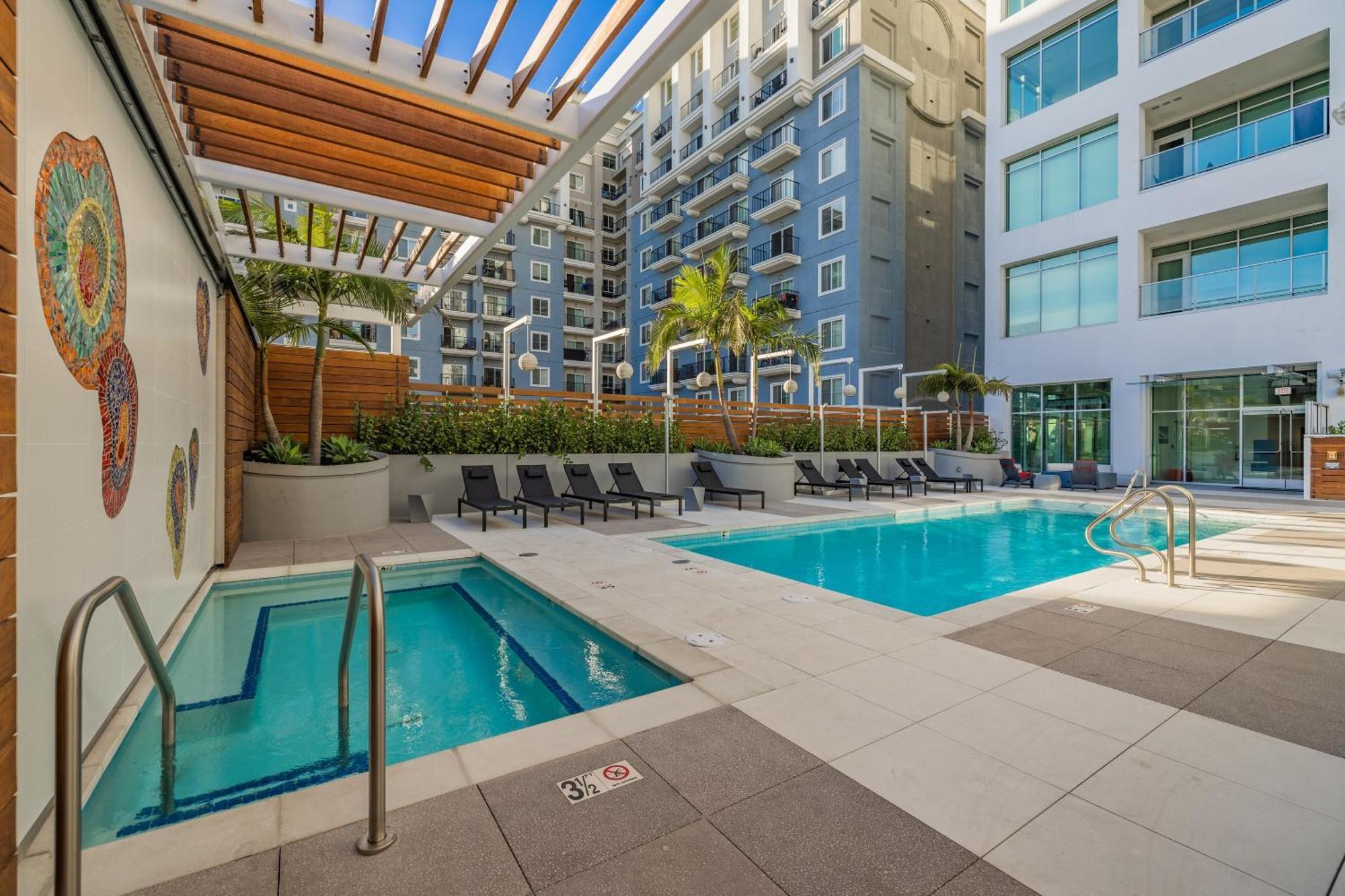@ Marbella Lane - Penthouse W/ City & Ocean Views Long Beach Exterior photo